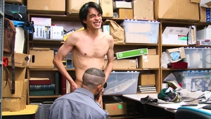 Young Perps - Officer Mike Maverick fucks with Lorenzo Alfredo