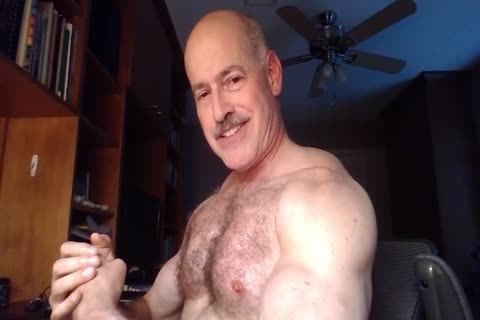 Muscle fellow 85