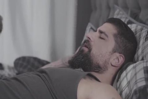 Muscled loves big cock daddy